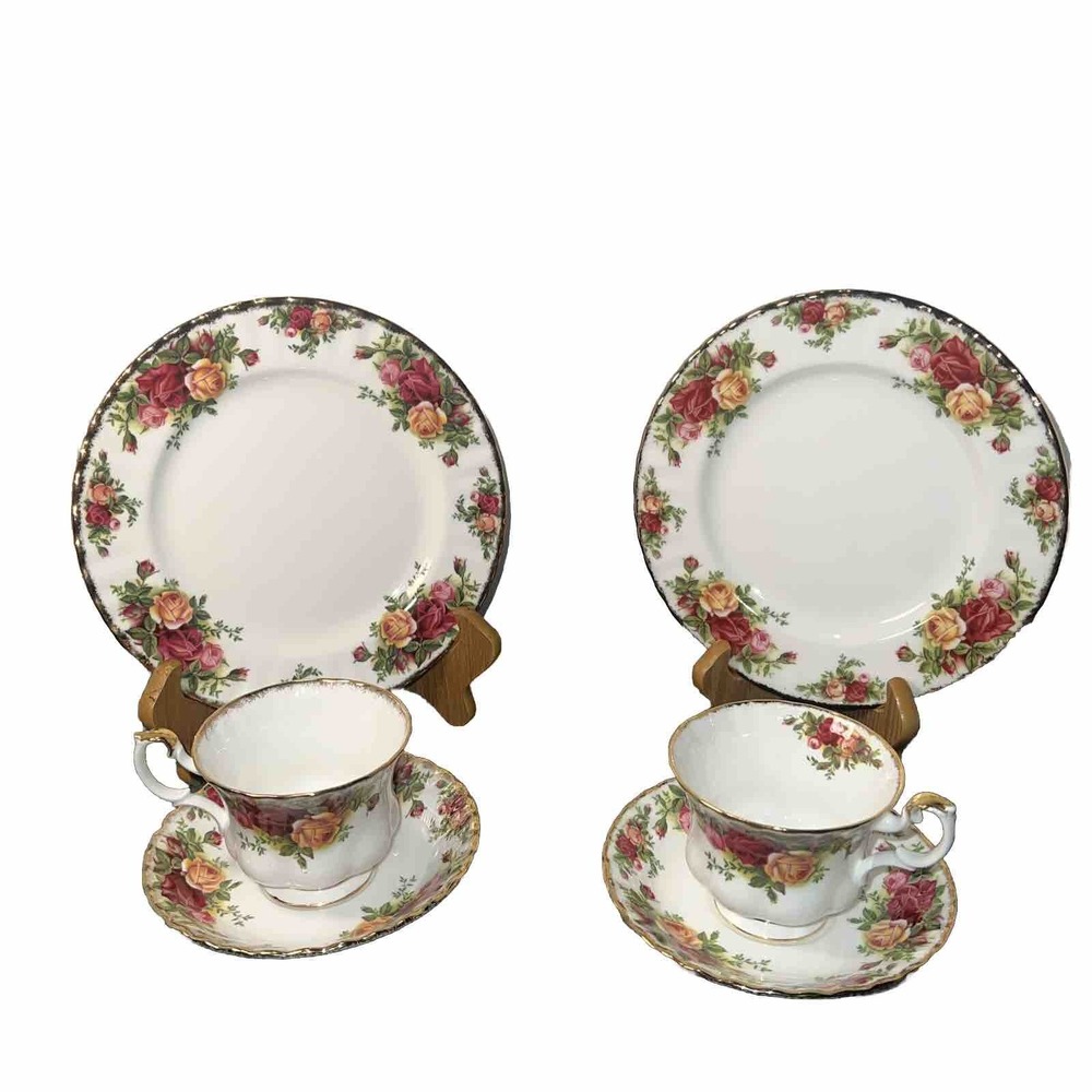 Royal Albert old country roses (2) sets trio cup saucer plate